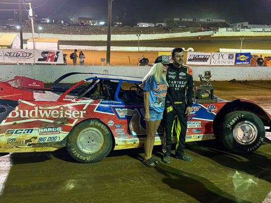 Brandon Overton Cruises to Gauntlet Win at Volunteer Speedway