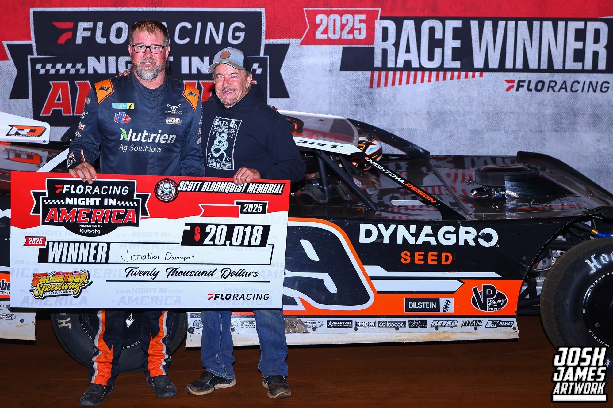 Scott Bloomquist Engine Jonathan Davenport Captures Scott Bloomquist Memorial